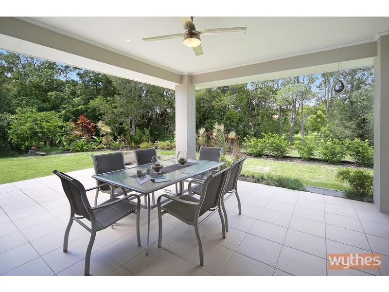 22 Ashgrove Drive, Cooroy QLD 4563