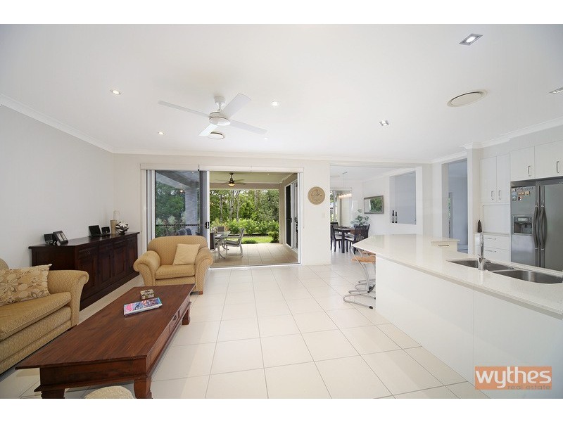 22 Ashgrove Drive, Cooroy QLD 4563