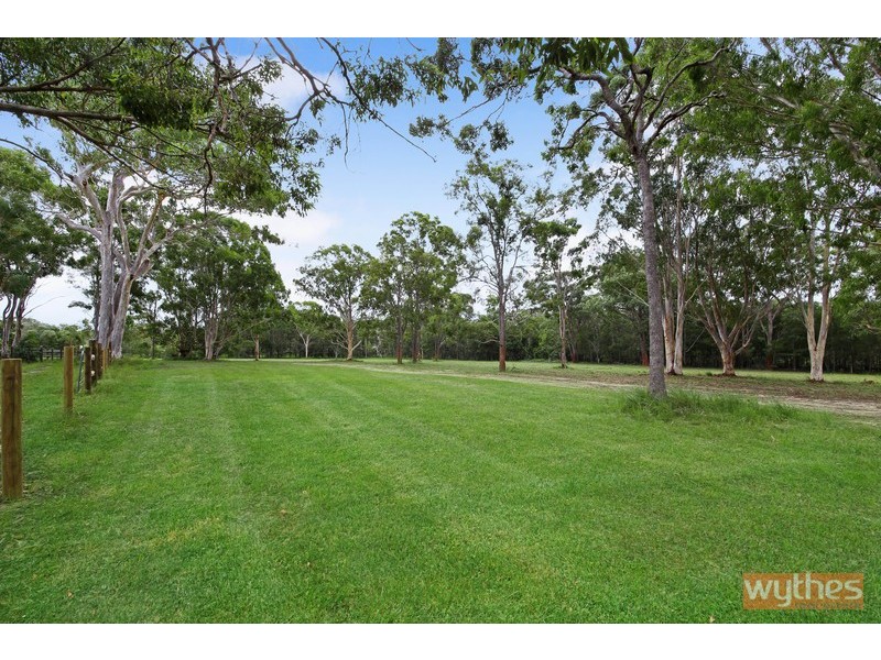 21 Lake Cooroibah Road, Cooroibah QLD 4565