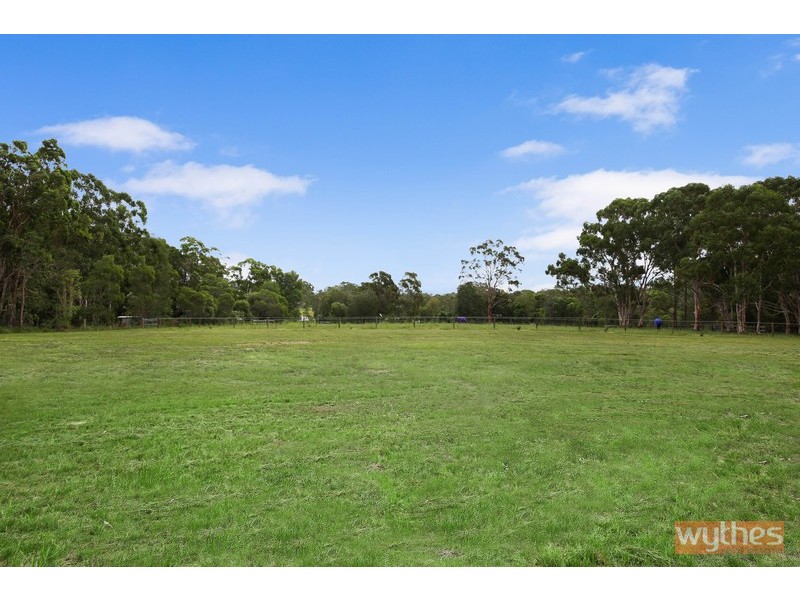 21 Lake Cooroibah Road, Cooroibah QLD 4565