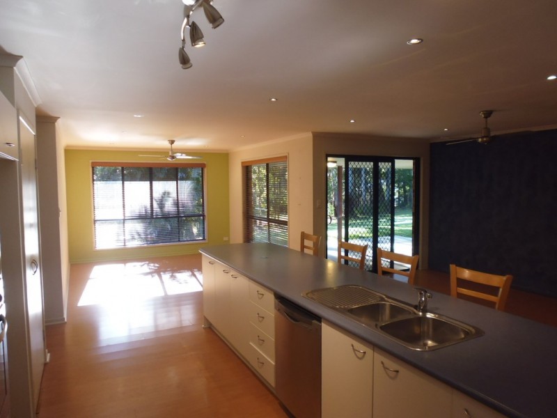 214 BLUEBERRY DRIVE, Black Mountain QLD 4563