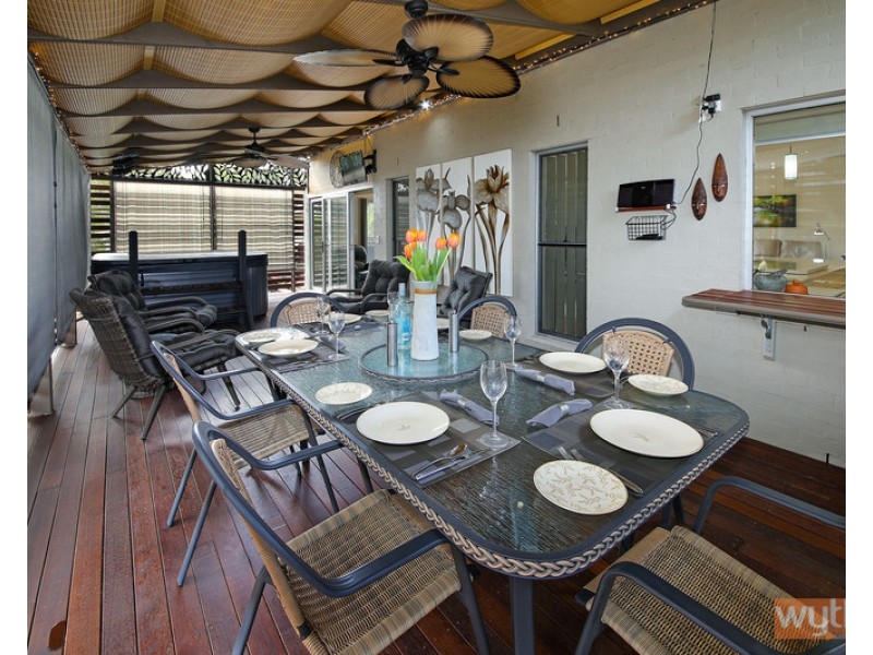 11 Prospect Place, Cooroy QLD 4563