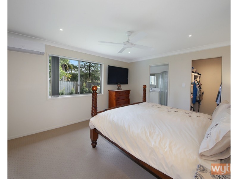 11 Prospect Place, Cooroy QLD 4563