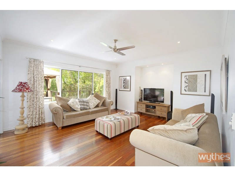 7 Crab Apple Court, Black Mountain QLD 4563