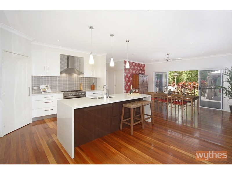 7 Crab Apple Court, Black Mountain QLD 4563