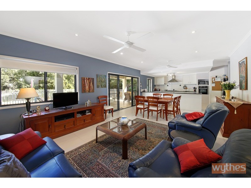 12 Crab Apple Court, Black Mountain QLD 4563