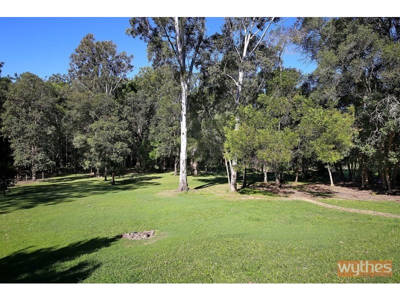 12 Crab Apple Court, Black Mountain QLD 4563