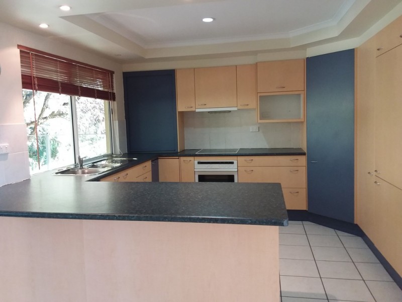 2 Myrtle Court, Black Mountain QLD 4563