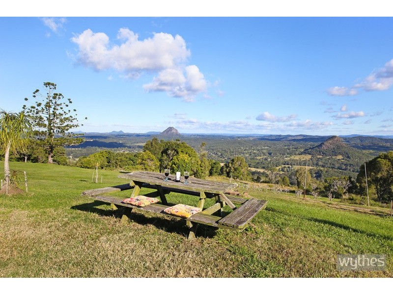 303 Tablelands Road, Cooran QLD 4569