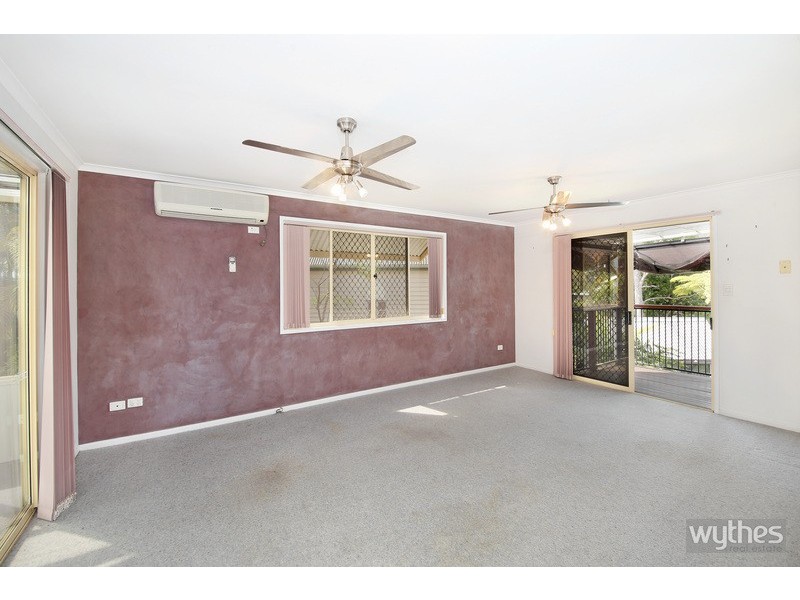11 Queen Street, Cooran QLD 4569