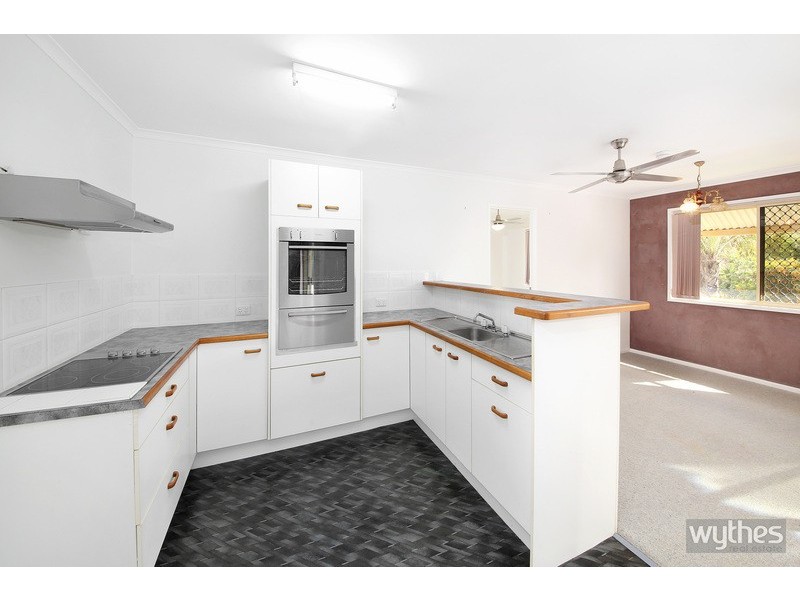 11 Queen Street, Cooran QLD 4569