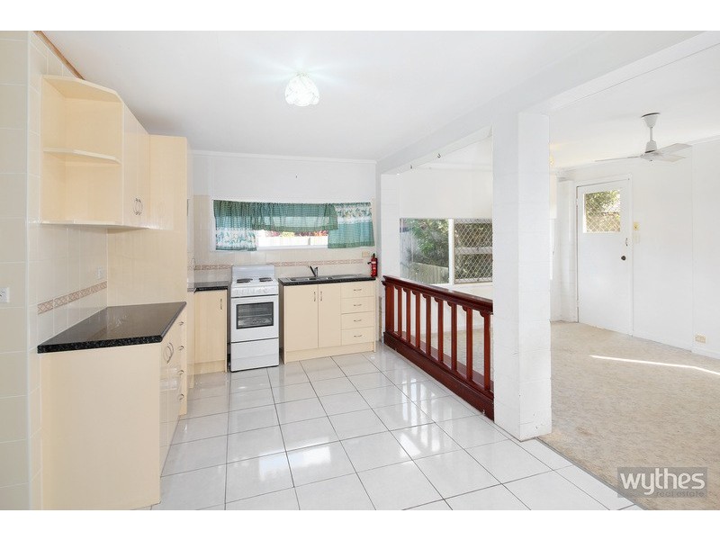 11 Queen Street, Cooran QLD 4569