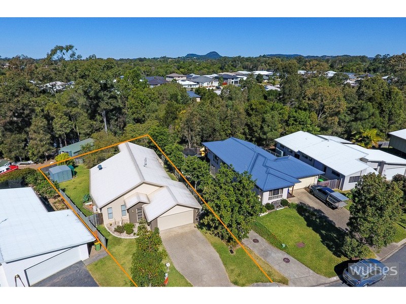 10 Pinbarren Court, Cooroy QLD 4563