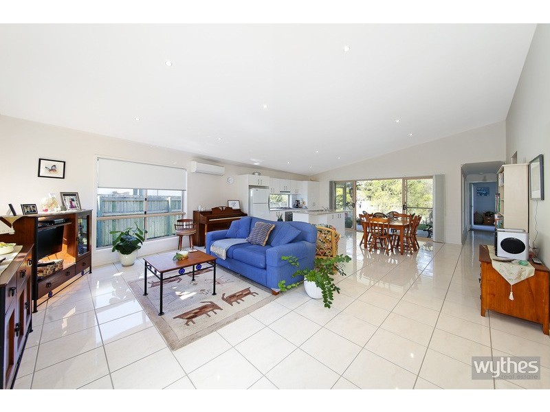 10 Pinbarren Court, Cooroy QLD 4563