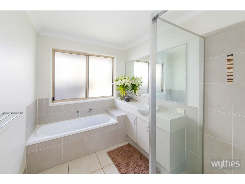 2 Dianella Court, Cooroy QLD 4563