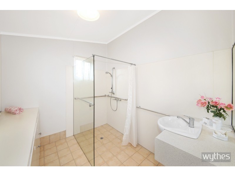 70 Maple Street, Cooroy QLD 4563