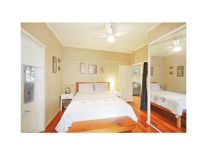 6 Pearl Street, Cooroy QLD 4563