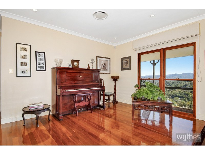 8 Mount Eerwah Vista Drive, Eumundi QLD 4562