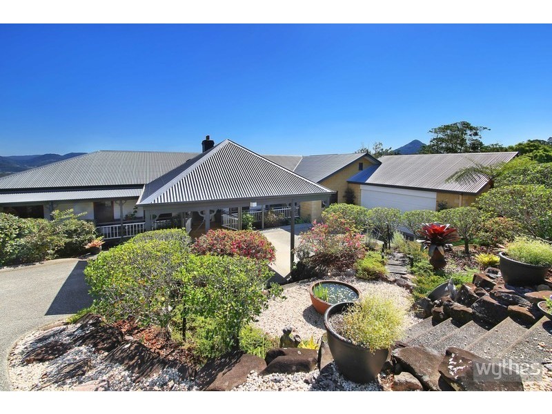 8 Mount Eerwah Vista Drive, Eumundi QLD 4562