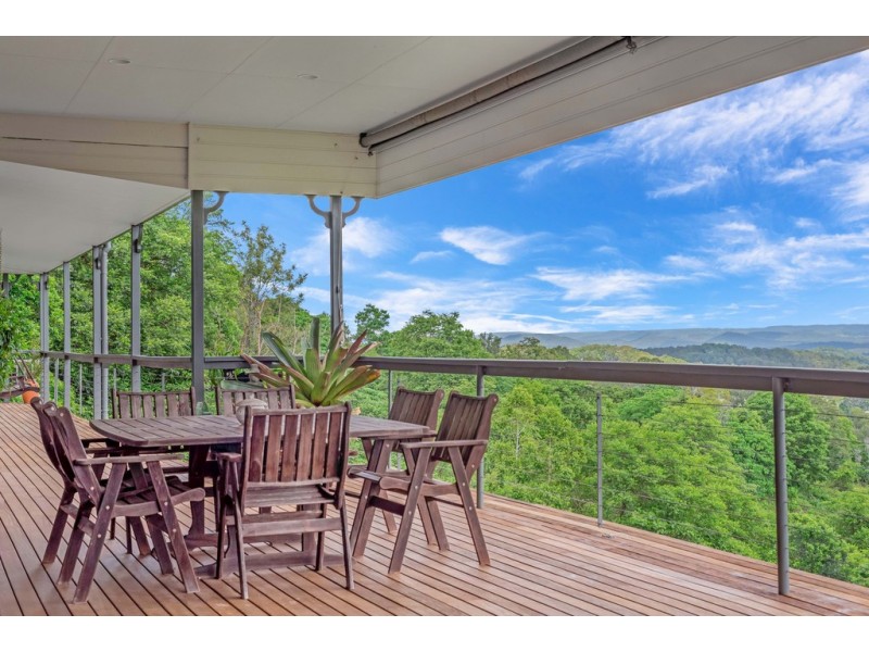 8 Mount Eerwah Vista Drive, Eumundi QLD 4562