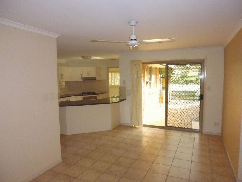 71 Belleden Place, Cooroy QLD 4563