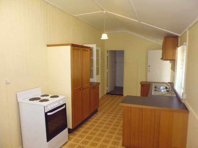 2/13 Ruby Street, Cooroy QLD 4563