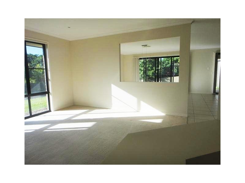 15 Tanderra Drive, Cooran QLD 4569