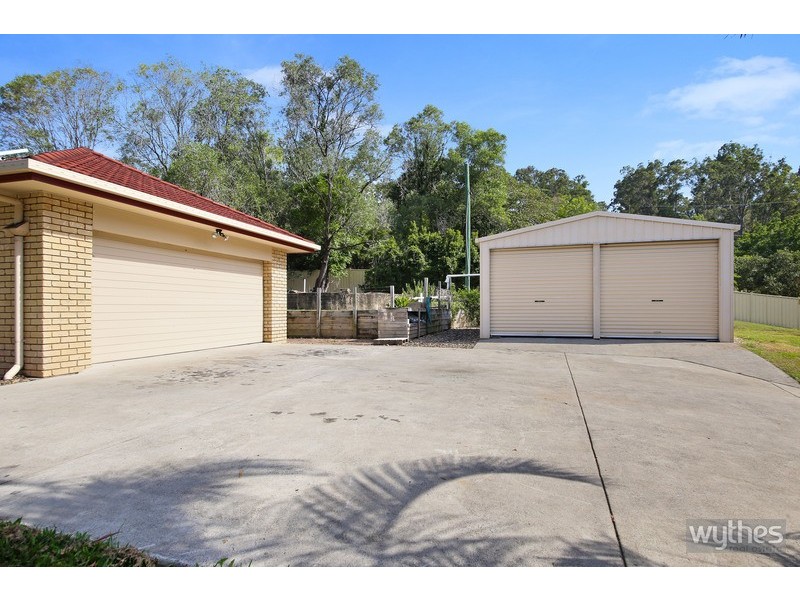 44 Kamala Drive, Lake Macdonald QLD 4563