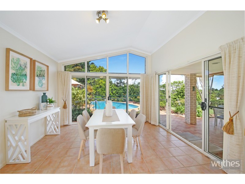 8 Fantail Crescent, Cooroy QLD 4563