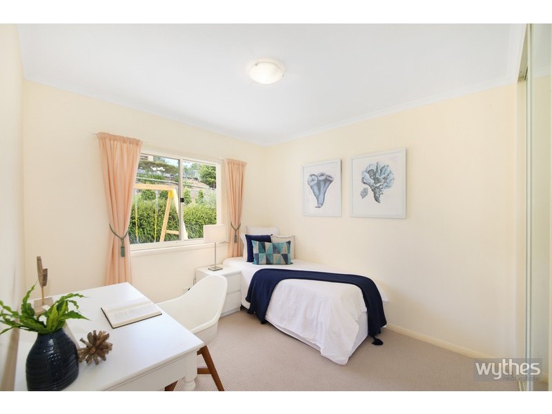 8 Fantail Crescent, Cooroy QLD 4563