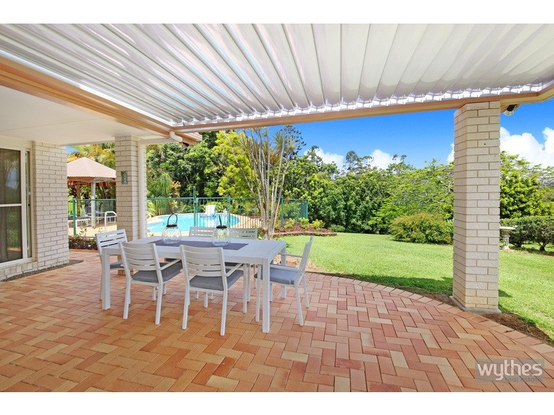 8 Fantail Crescent, Cooroy QLD 4563