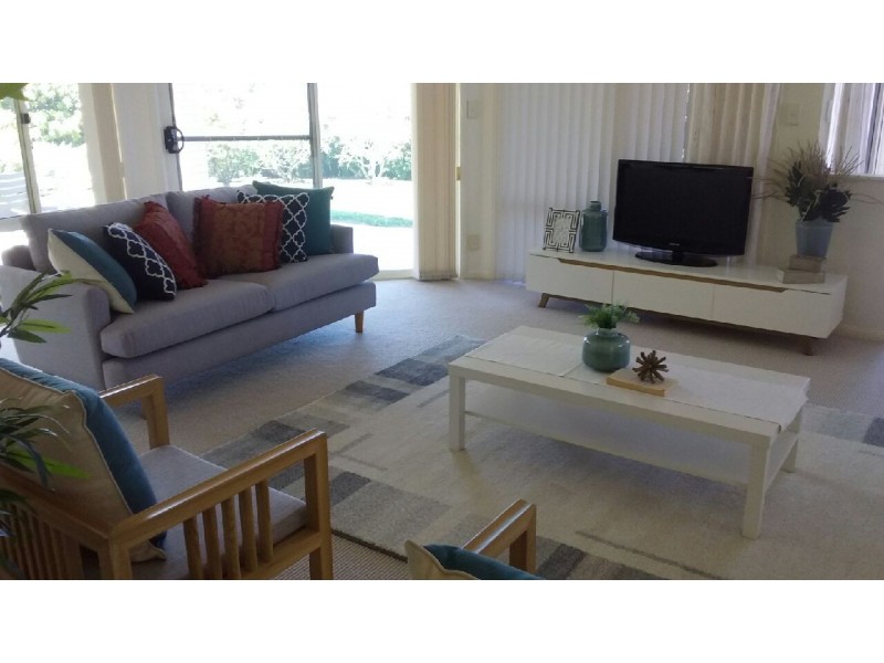 8 Fantail Crescent, Cooroy QLD 4563