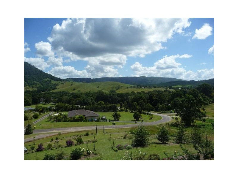 21 Sallwood Court, Cooran QLD 4569