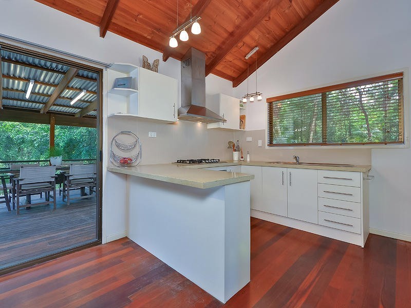 42 Summit Rd, Pomona QLD 4568