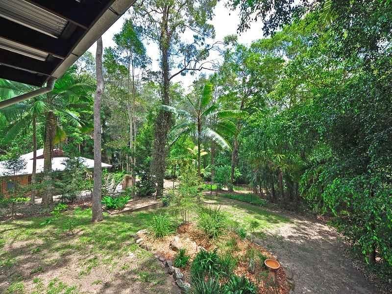42 Summit Rd, Pomona QLD 4568