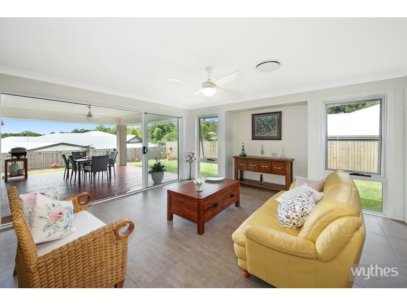 57 Lake MacDonald Drive, Cooroy QLD 4563