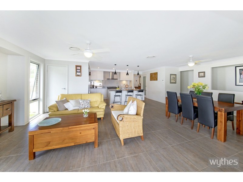 57 Lake MacDonald Drive, Cooroy QLD 4563