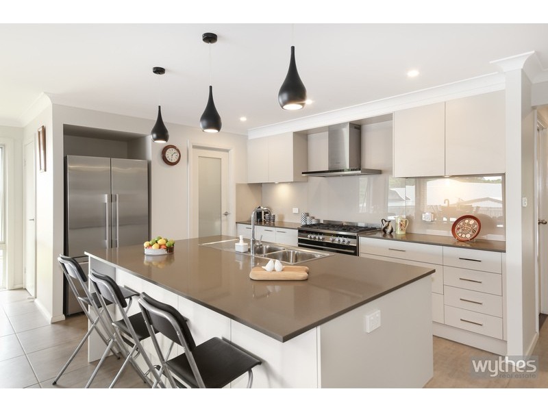 57 Lake MacDonald Drive, Cooroy QLD 4563