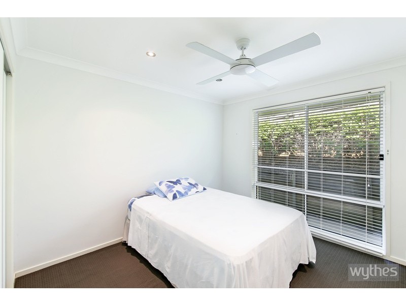 10 Kensington Drive, Cooroy QLD 4563