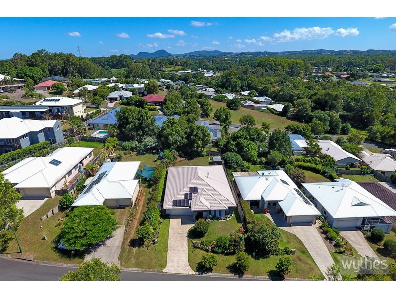 10 Kensington Drive, Cooroy QLD 4563