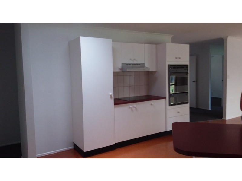 35 Overlander Ave, Cooroy QLD 4563