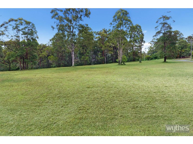 69 Patterson Drive, Tinbeerwah QLD 4563