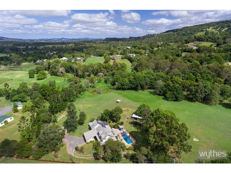 99 Tablelands Road, Cooran QLD 4569