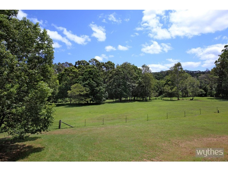 99 Tablelands Road, Cooran QLD 4569