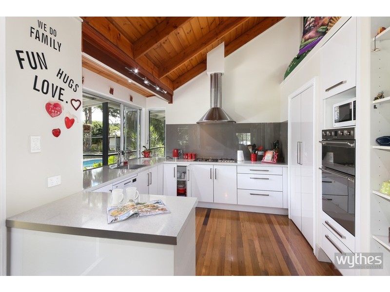 99 Tablelands Road, Cooran QLD 4569