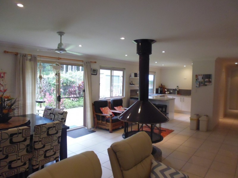 54 Little Creek Road, Cooroibah QLD 4565