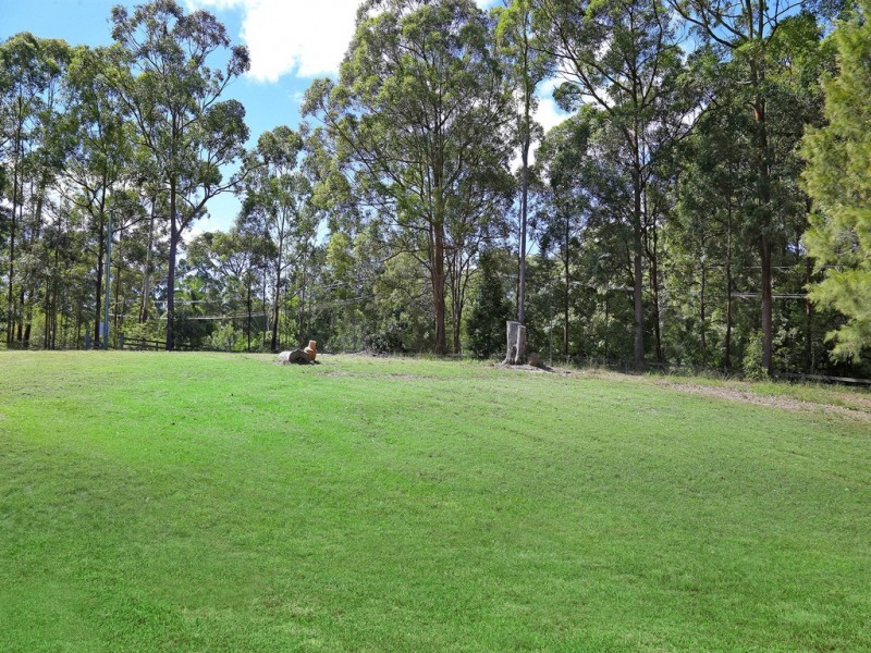 4 Brookland Road, Tinbeerwah QLD 4563