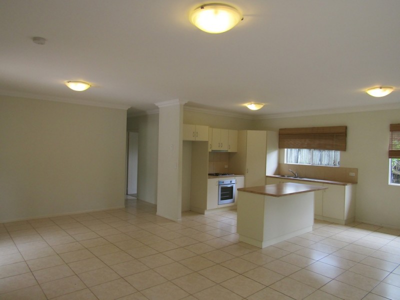 11 Lake MacDonald Road, Cooroy QLD 4563