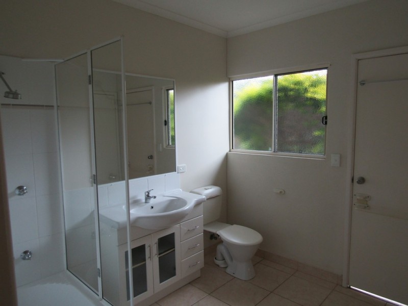 11 Lake MacDonald Road, Cooroy QLD 4563