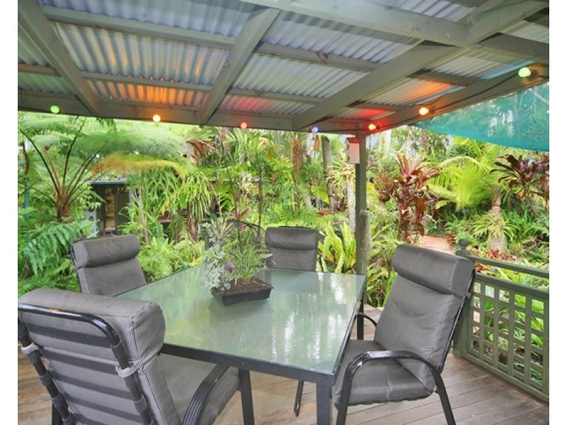 6 Pearl Street, Cooroy QLD 4563